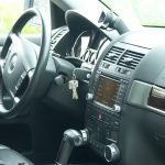 Demaror mașinii pune motorul mașinii în funcțiune